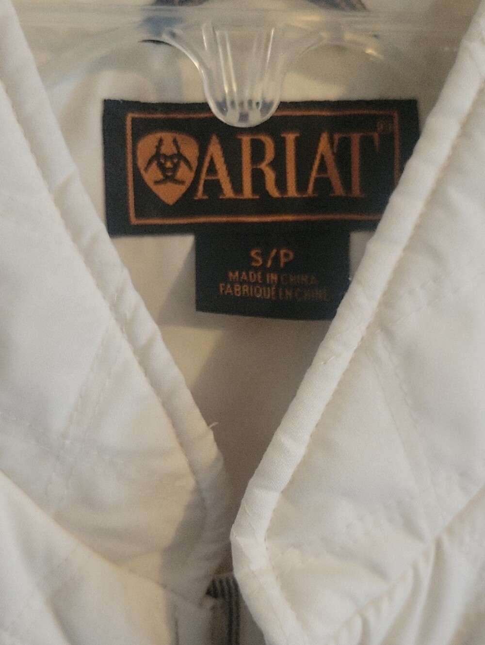 Ariat SzSm Cream Quilted Diamond Vest snap back inside, outside pockets - Picture 2 of 7